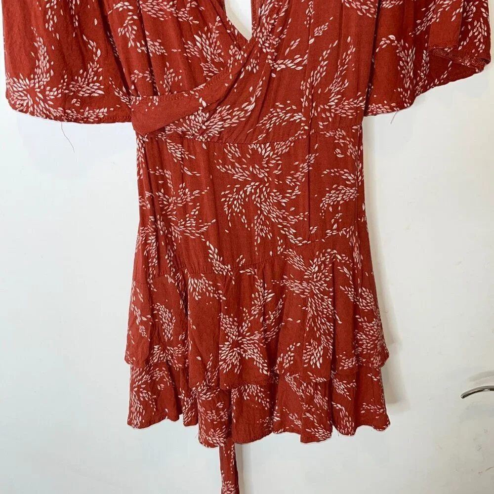 Polly Womens Deep V-Neck Wrap RmperFloral Print Size 10